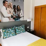 America Diamonds Hotel&sushi Bar 3* Lisbona